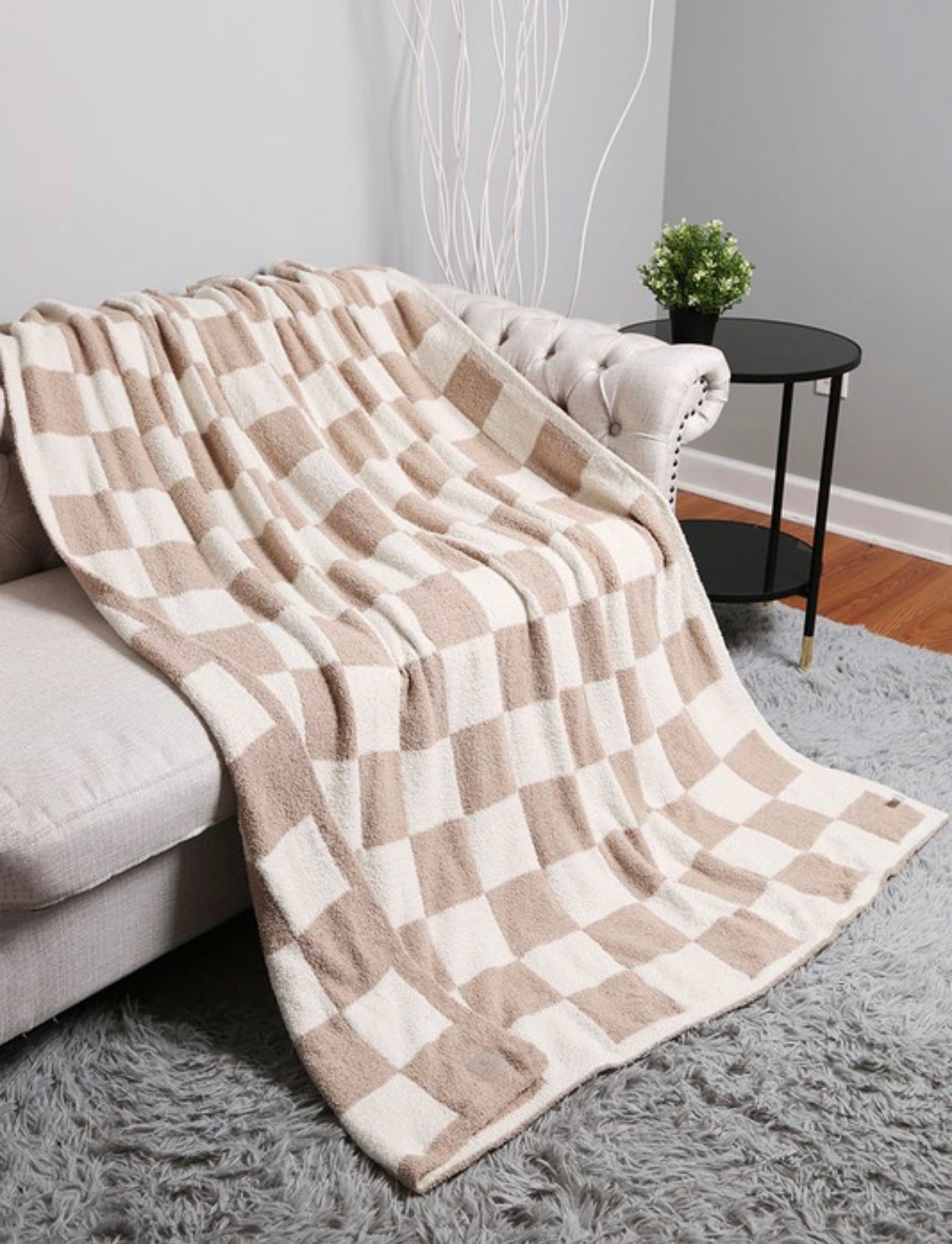 Oversized Luxe Checkered Blanket